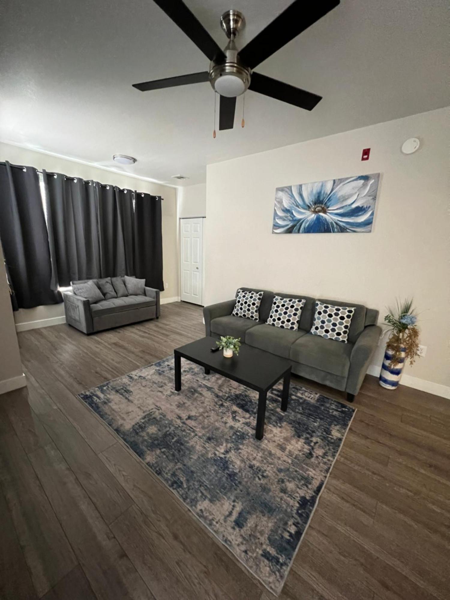 Las Vegas Apartment Near The Strip ภายนอก รูปภาพ